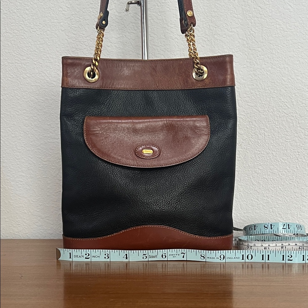 Bally black and brown leather made in Italy shoulder bag GUC no sticky